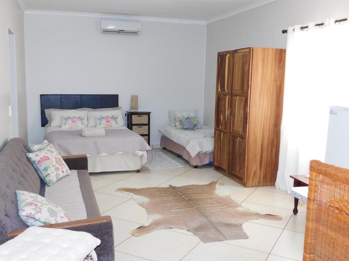 Hotel Meteorite Rest Camp Grootfontein Exterior foto