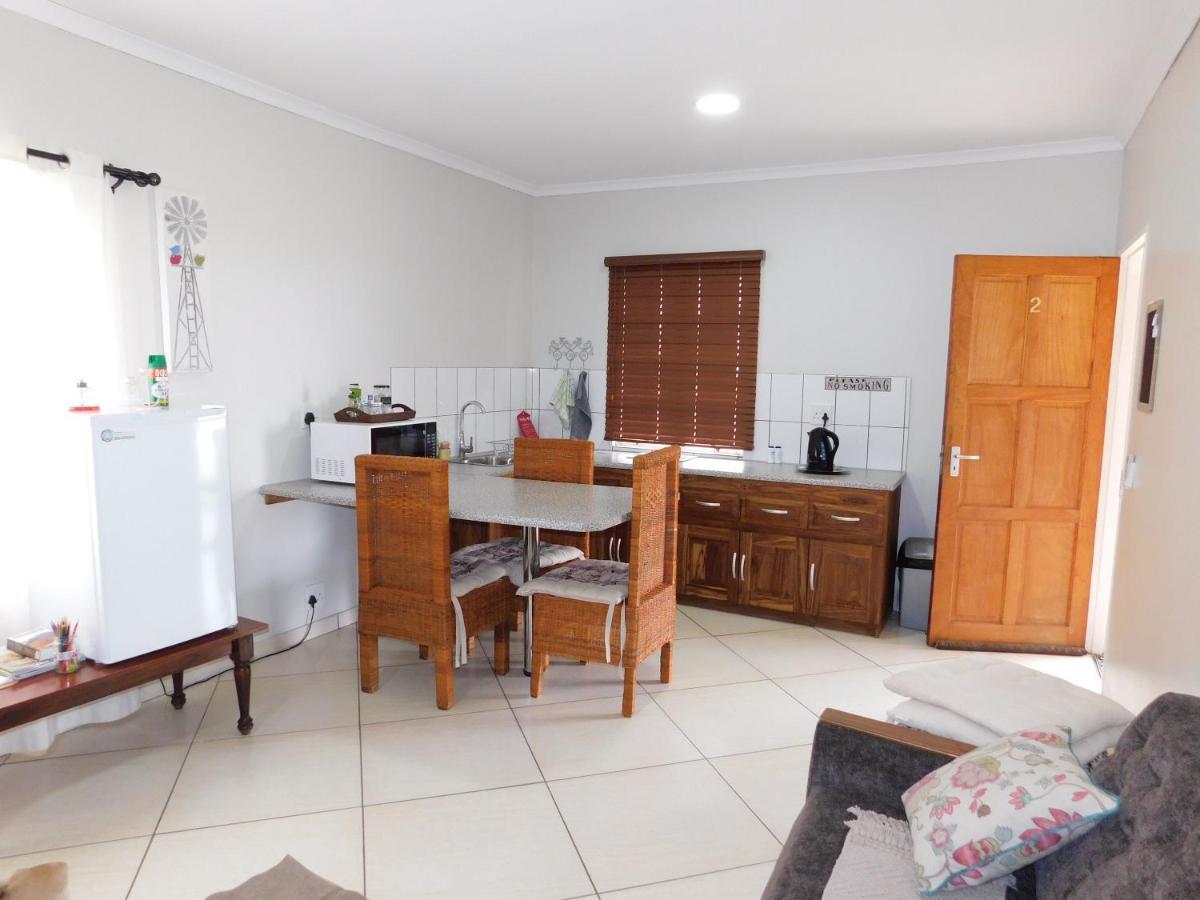Hotel Meteorite Rest Camp Grootfontein Exterior foto